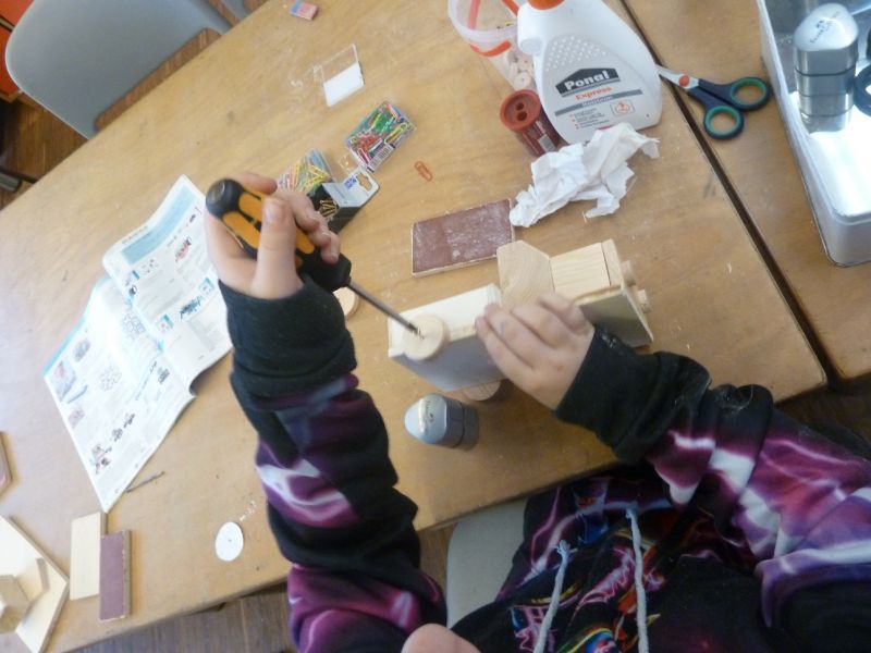 Holzauto Grundschule Heuchelhof