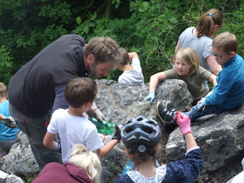 Ganztagsschule Heuchelhof Müllsammelaktion