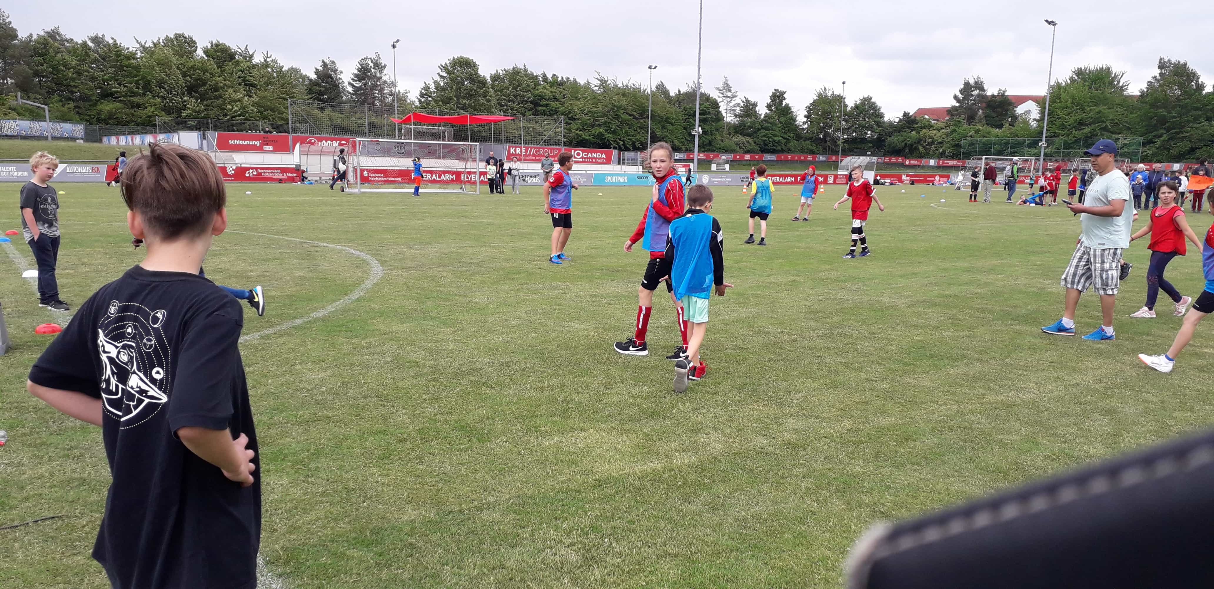 Grundschule Heuchelhof Fußball