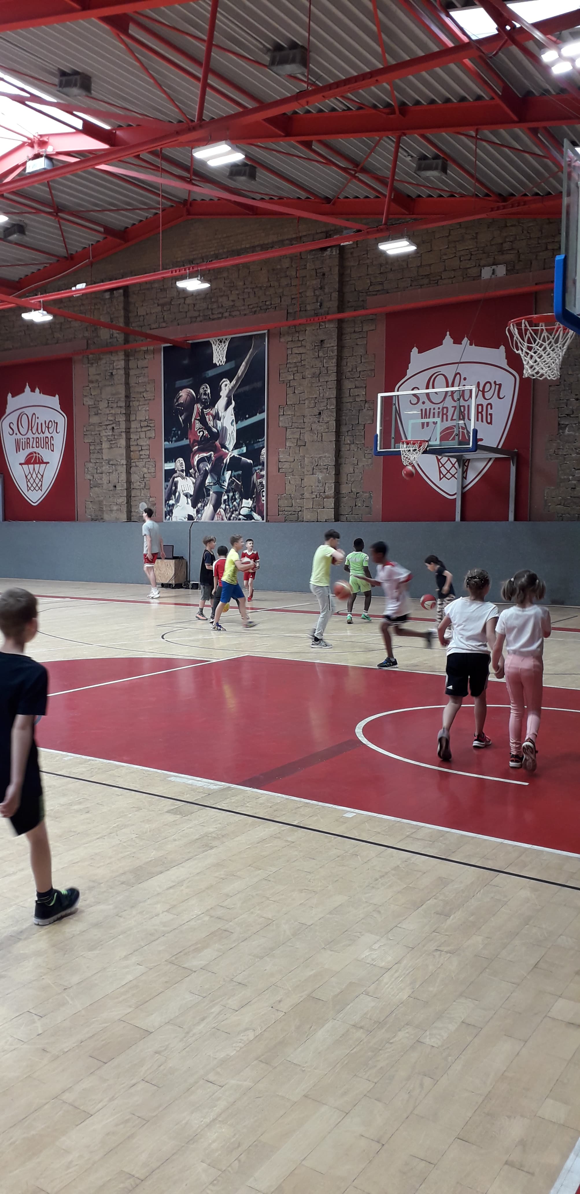 Grundschule Heuchelhof Basketball